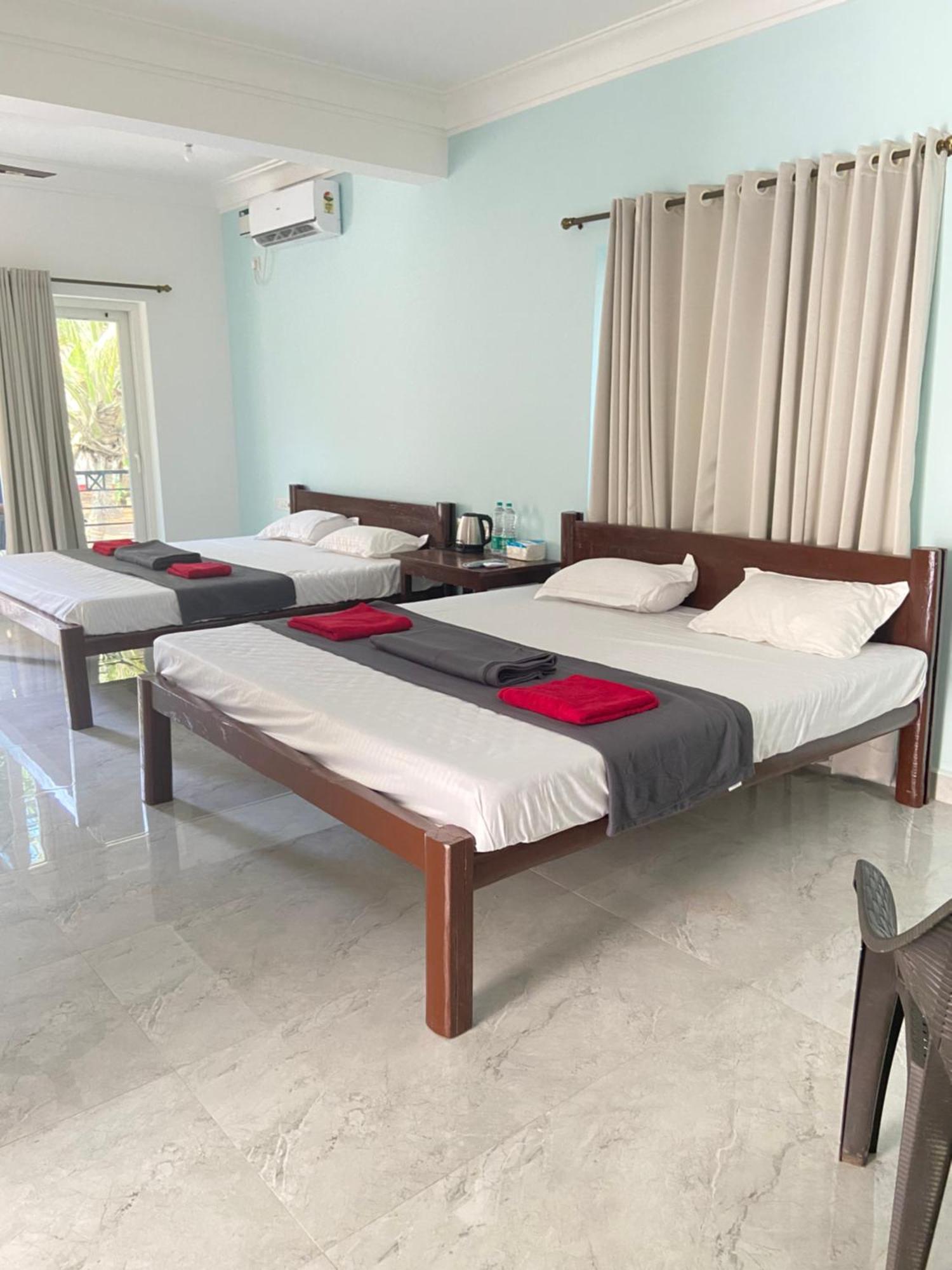 Guest house Ocean's Edge By Vincen Calangute